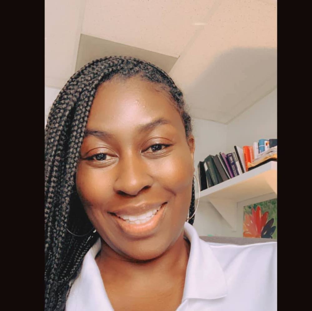 Meet your Posher, Dee